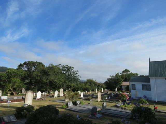 Coast Road Churchyard
